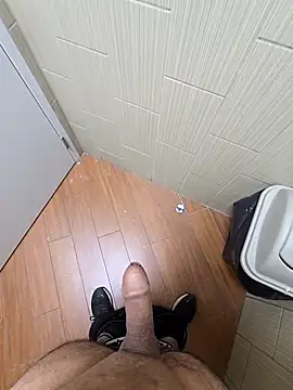 vikki432 online show from 02.24.26