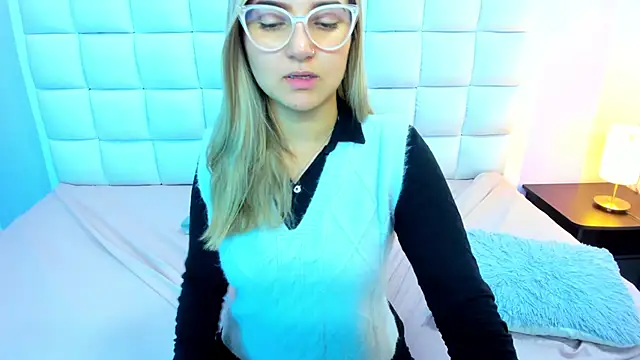 teresasroom  online show from 10.01.25