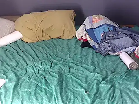 Snapshot of k-dong chatting on 09.28.25 k-dong online show from 09.28.25