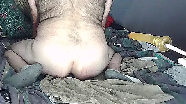 Snapshot of k-dong chatting on 10.20.25 k-dong online show from 10.20.25