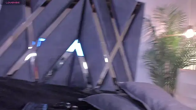 Snapshot of alessandra_wells chatting on 01.10.25 alessandra wells online show from 01.10.25