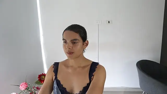  Vahos  online show from 02.22.25