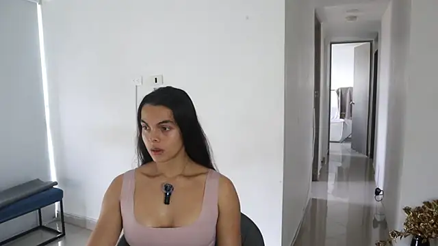  Vahos  online show from 02.28.25