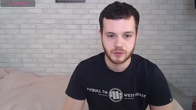 Snapshot of Alexxx_horny chatting on 02.07.26 Alexxx horny online show from 02.07.26