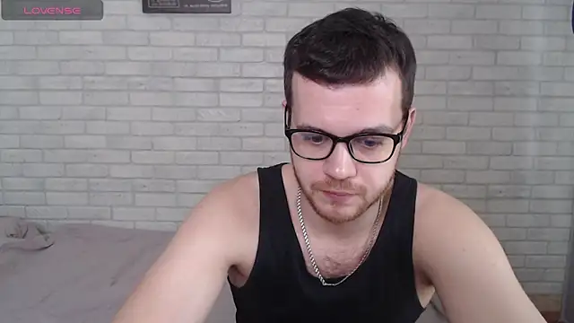 Snapshot of Alexxx_horny chatting on 05.10.26 Alexxx horny online show from 05.10.26