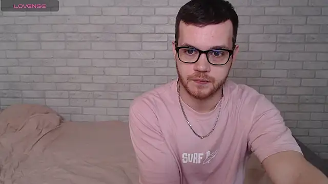 Snapshot of Alexxx_horny chatting on 05.31.26 Alexxx horny online show from 05.31.26
