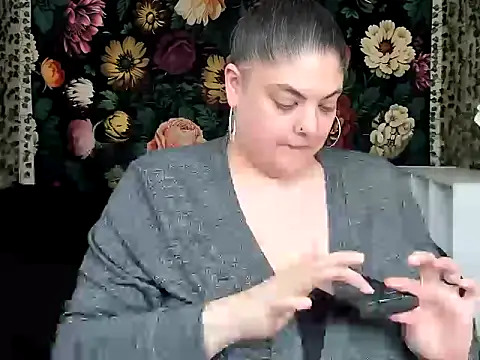 Snapshot of Exotic-Melons chatting on 04.29.26 Exotic-Melons online show from 04.29.26
