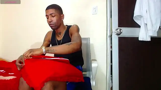 Snapshot of kilian_xx chatting on 10.03.25 kilian xx online show from 10.03.25