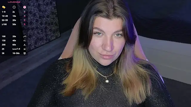 Snapshot of Fairy__Sofia chatting on 02.19.25 Fairy Sofia online show from 02.19.25