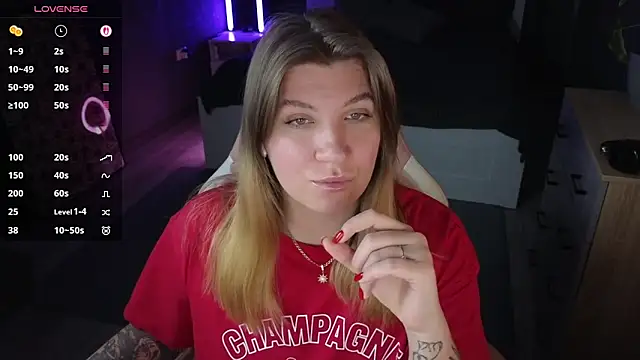 Snapshot of Fairy__Sofia chatting on 03.04.25 Fairy Sofia online show from 03.04.25