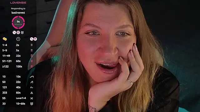 Snapshot of Fairy__Sofia chatting on 09.11.25 Fairy Sofia online show from 09.11.25