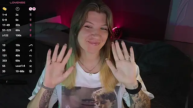 Snapshot of Fairy__Sofia chatting on 09.18.25 Fairy Sofia online show from 09.18.25