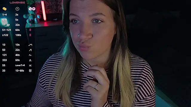 Snapshot of Fairy__Sofia chatting on 09.29.25 Fairy Sofia online show from 09.29.25