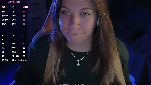 Snapshot of Fairy__Sofia chatting on 10.22.25 Fairy Sofia online show from 10.22.25