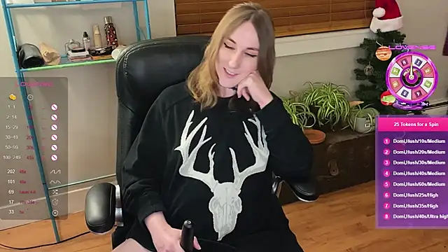 luluvaladon online show from 12.25.24