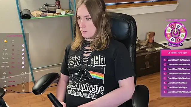 luluvaladon online show from 02.19.25