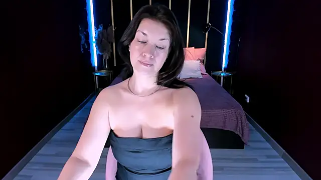 Snapshot of AnaMills chatting on 02.03.26 AnaMills online show from 02.03.26