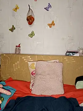 Snapshot of Katti_Kissa chatting on 11.14.25 Katti Kissa online show from 11.14.25