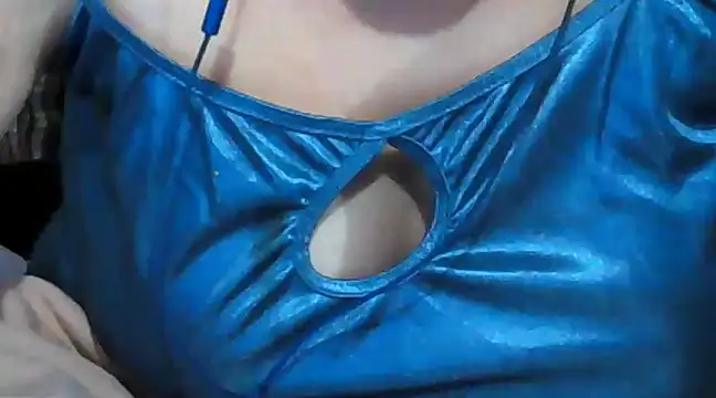 Snapshot of giga-bite chatting on 01.29.25 giga-bite online show from 01.29.25