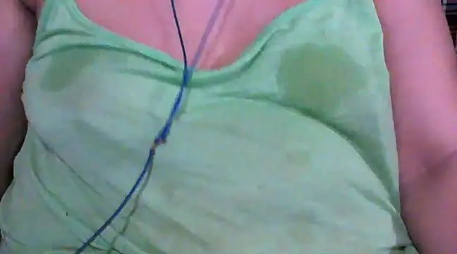 Snapshot of giga-bite chatting on 02.18.25 giga-bite online show from 02.18.25