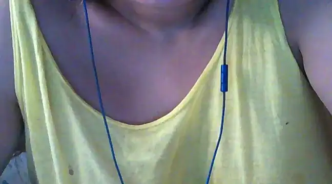 Snapshot of giga-bite chatting on 02.20.25 giga-bite online show from 02.20.25