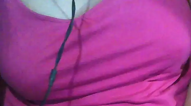 Snapshot of giga-bite chatting on 03.15.25 giga-bite online show from 03.15.25