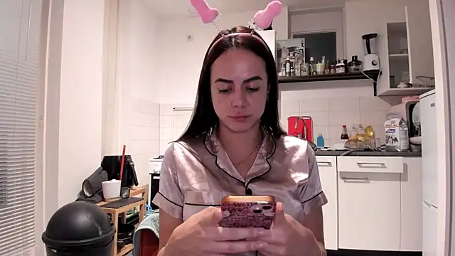 Snapshot of fantasydollx chatting on 11.13.25 fantasydollx online show from 11.13.25