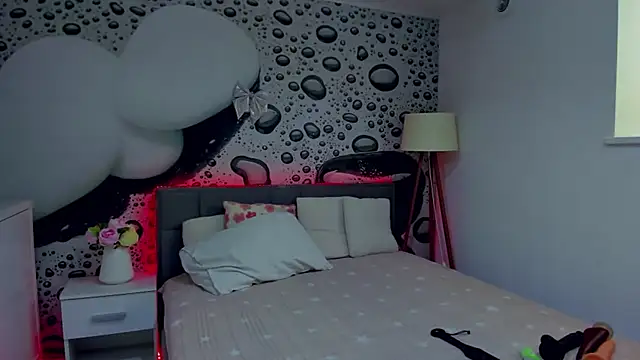AlmaFancy online show from 05.13.26