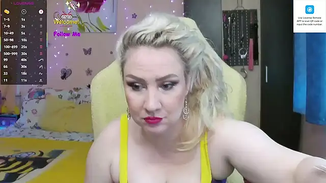 MissLexyGold online show from 10.18.25