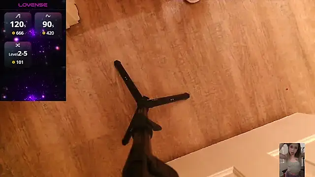 Blondiewithanass online show from 12.20.25