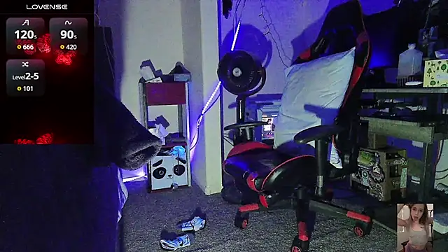 Blondiewithanass online show from 04.05.26