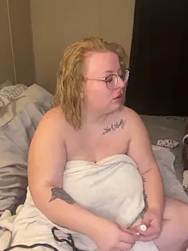 Blondiee x online show from 12.22.24