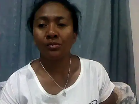 Snapshot of sexyladii chatting on 10.07.25 sexyladii online show from 10.07.25