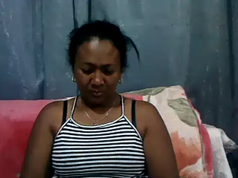 Snapshot of sexyladii chatting on 10.19.25 sexyladii online show from 10.19.25