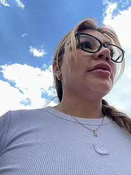 DIANITA 1988 online show from 01.22.25