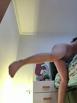 Snapshot of Nina_lovi chatting on 02.08.25 Nina lovi online show from 02.08.25