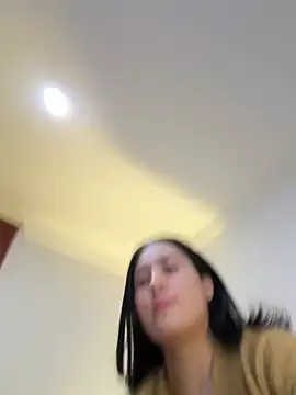 Snapshot of Nina_lovi chatting on 03.02.25 Nina lovi online show from 03.02.25