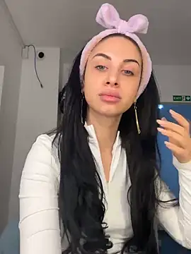 MeganHopeX online show from 12.12.24