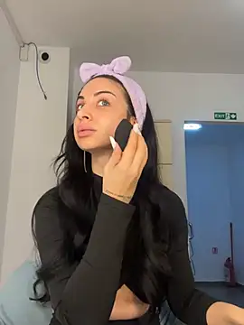 MeganHopeX online show from 01.10.25