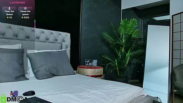 MeganHopeX online show from 11.22.25