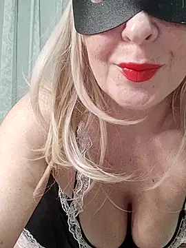 Vivian115 online show from 11.21.25