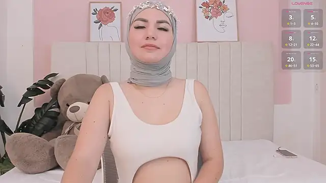 Snapshot of dalilasaadi_ chatting on 03.05.25 dalilasaadi online show from 03.05.25