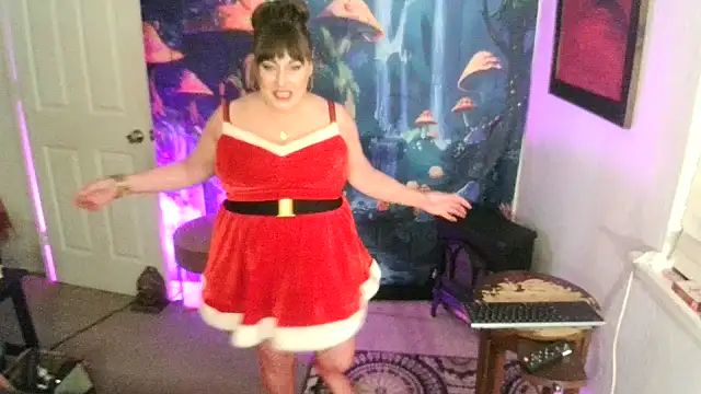 Snapshot of 1jewel chatting on 12.25.24 1jewel online show from 12.25.24