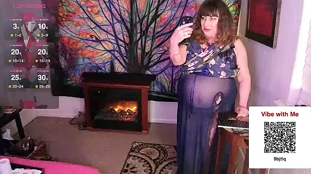 Snapshot of 1jewel chatting on 03.08.25 1jewel online show from 03.08.25