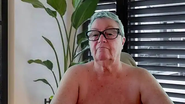 Snapshot of GrannyChrissy68 chatting on 06.29.26 GrannyChrissy68 online show from 06.29.26