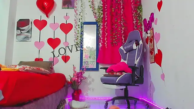 Snapshot of samantha__smile chatting on 10.07.25 samantha smile online show from 10.07.25