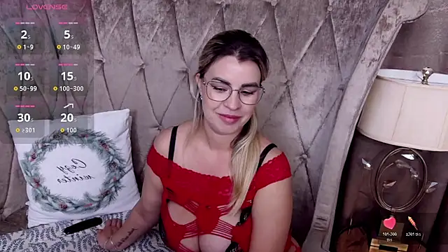 BustyGizelle online show from 06.10.26