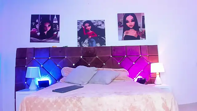 Snapshot of Ariana_lopezz chatting on 02.13.25 Ariana lopezz online show from 02.13.25