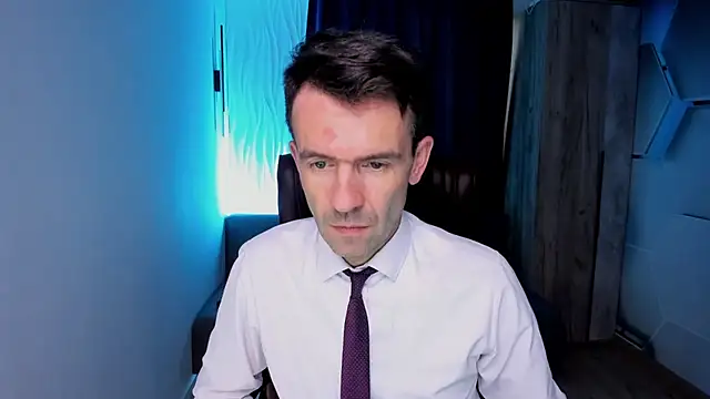 Snapshot of SteveTiger chatting on 10.14.25 SteveTiger online show from 10.14.25