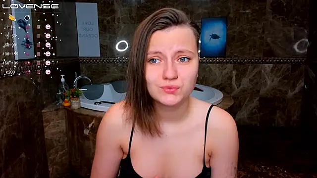 MelindaTin online show from 11.22.25